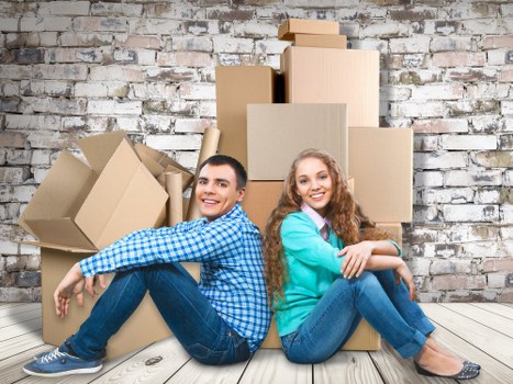 Professional Nottinghill removals team handling a careful home relocation in Notting Hill