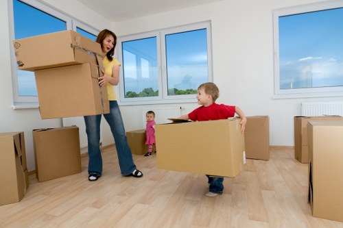 Residential and commercial packing and unpacking service in Nottinghill